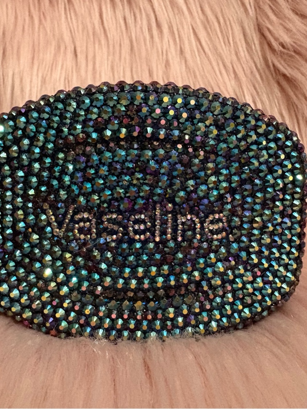 Custom Rhinestone Vaseline - Picture 3 of 4